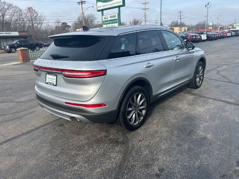 Used 2020 Lincoln Corsair AWD w/ Premium Package image 5