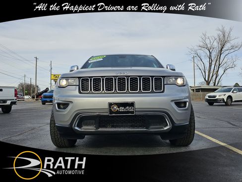Used 2020 Jeep Grand Cherokee Limited image 3