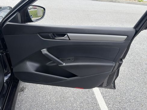 Used 2020 Volkswagen Passat 2.0T S image 22