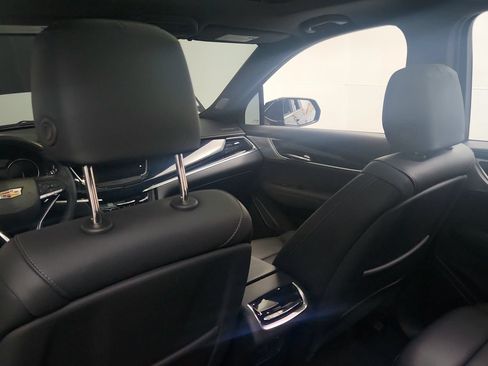 Certified 2024 Cadillac XT6 Premium Luxury w/ LPO, Floor Liner Package AWD/4WD image 25