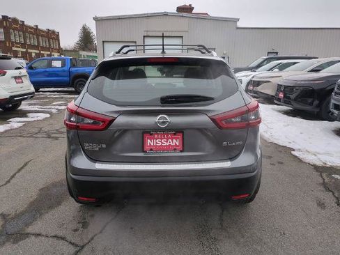 Certified 2022 Nissan Rogue Sport SL image 4