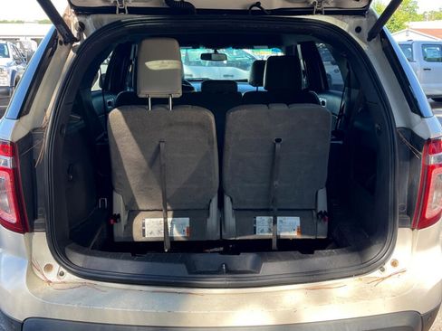 Used 2015 Ford Explorer XLT w/ Equipment Group 202B image 16