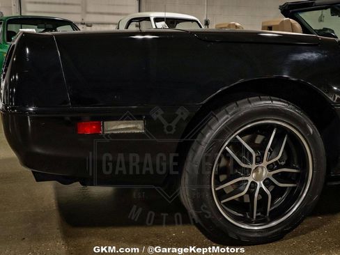 Used 1992 Chevrolet Corvette Convertible image 70