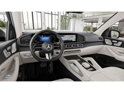 New 2026 Mercedes-Benz GLS 450 4MATIC image 2