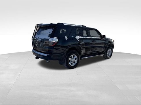 Used 2019 Toyota 4Runner SR5 Premium image 4