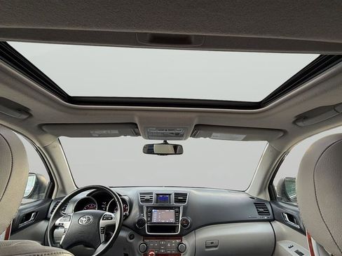 Used 2013 Toyota Highlander Limited AWD/4WD image 21