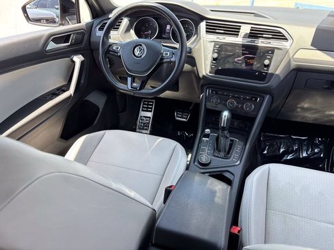 Used 2021 Volkswagen Tiguan SE R-Line w/ 3rd Row Seat Package AWD/4WD image 12
