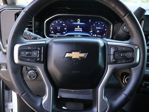 Used 2024 Chevrolet Silverado 2500 LTZ AWD/4WD image 40
