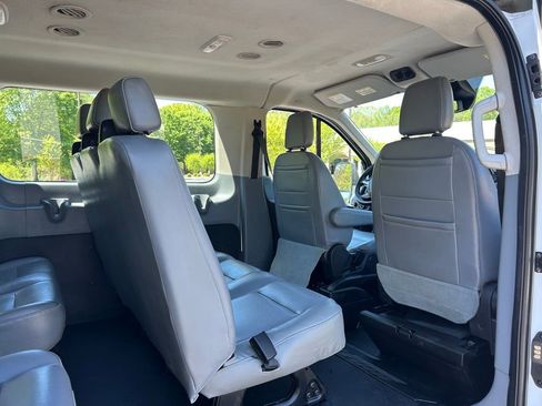Used 2019 Ford Transit 350 XL RWD image 42