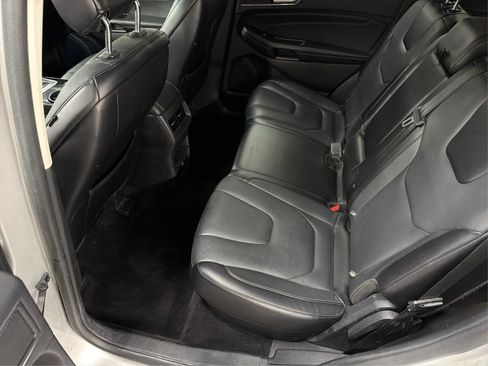 Used 2017 Ford Edge Titanium FWD image 27