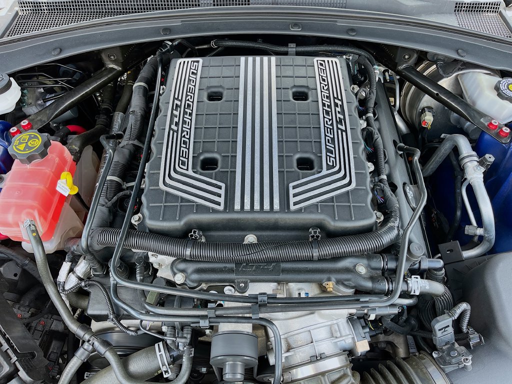 Used 2019 Chevrolet Camaro ZL1 RWD image 30