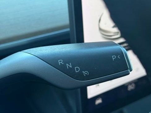 Used 2021 Tesla Model 3 Standard Range Plus image 29