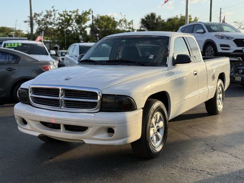 Used 2001 Dodge Dakota Sport image 1
