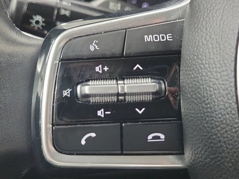 Certified 2023 Kia Sorento S FWD image 23