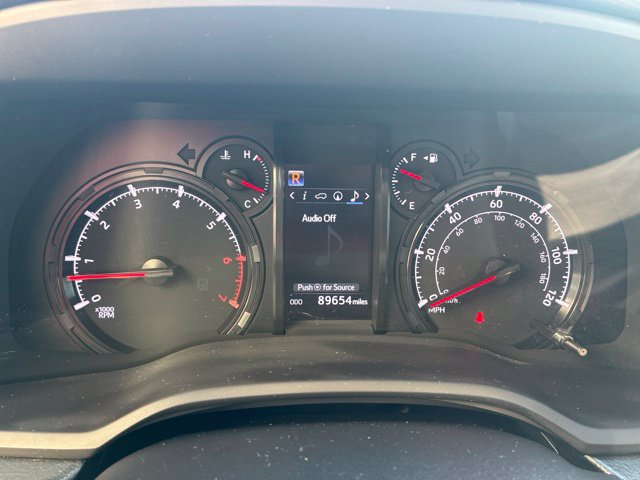 Used 2021 Toyota 4Runner SR5 Premium w/ Moonroof Package RWD image 27