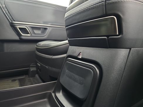 Used 2024 Rivian R1S Adventure AWD/4WD image 31