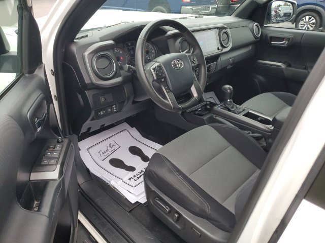 Used 2020 Toyota Tacoma TRD Sport w/ Technology Package AWD/4WD image 12