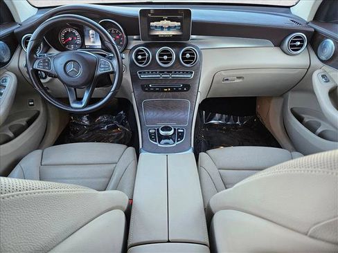 Used 2018 Mercedes-Benz GLC 300 4MATIC Coupe image 18