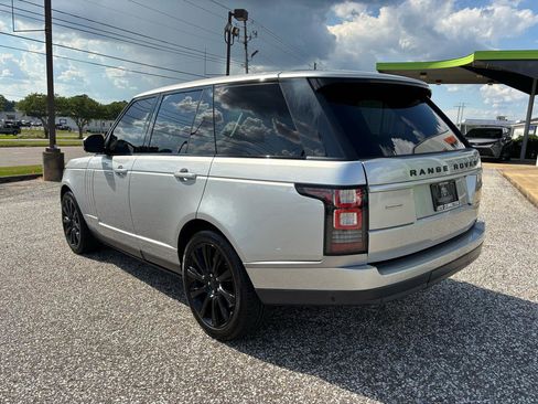 Used 2014 Land Rover Range Rover Supercharged AWD/4WD image 3