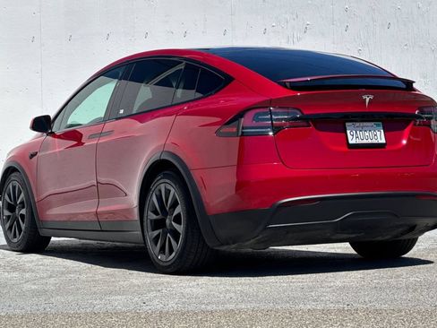 Used 2022 Tesla Model X AWD/4WD image 5