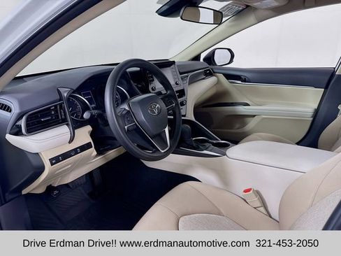Used 2023 Toyota Camry LE image 7