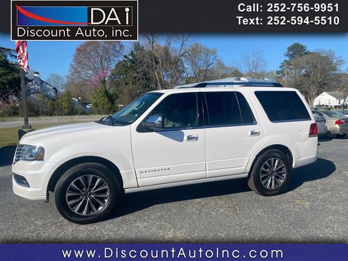 Used 2015 Lincoln Navigator 2WD image 1