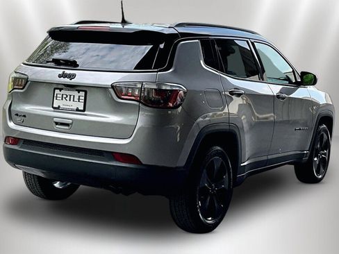 Used 2019 Jeep Compass Latitude AWD/4WD image 5