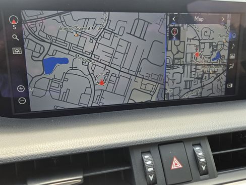 Used 2021 Lexus ES 300h Ultra Luxury w/ Accessory Package 2 image 18