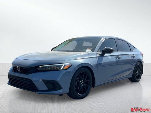 Used 2024 Honda Civic Sport image 2