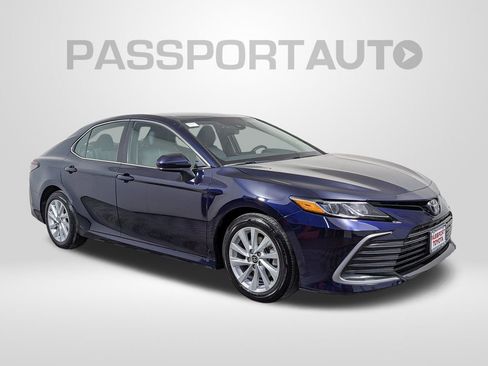 Certified 2021 Toyota Camry LE image 10