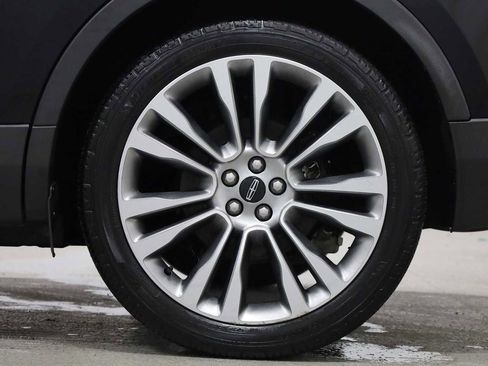 Used 2018 Lincoln MKX Reserve w/ Luxury Package image 37