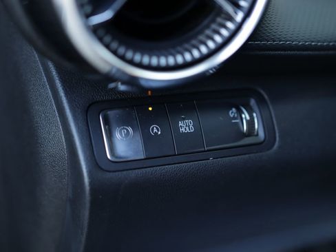 Used 2025 Chevrolet Equinox LT image 10