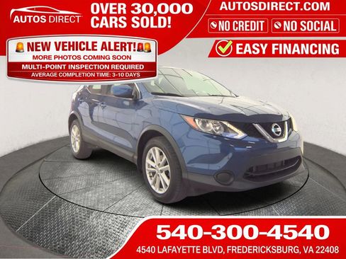Used 2017 Nissan Rogue Sport S w/ S Appearance Package image 1