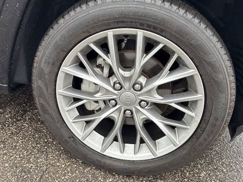 Used 2024 Jeep Grand Cherokee Summit image 8