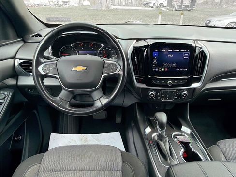Used 2022 Chevrolet Traverse LT image 22