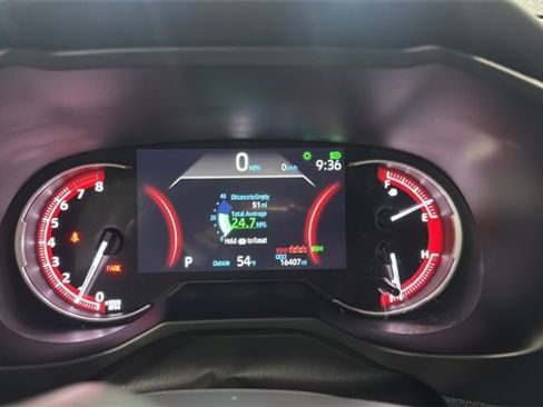 Used 2023 Toyota RAV4 XLE Premium image 13