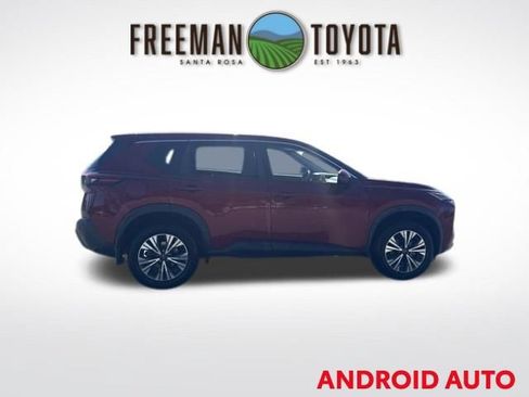 Used 2022 Nissan Rogue SV FWD image 4