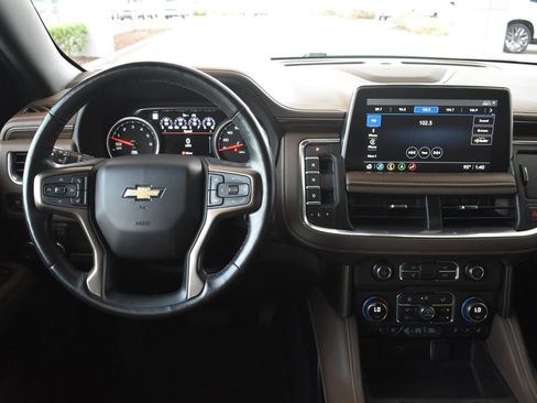 Used 2021 Chevrolet Tahoe High Country RWD image 3