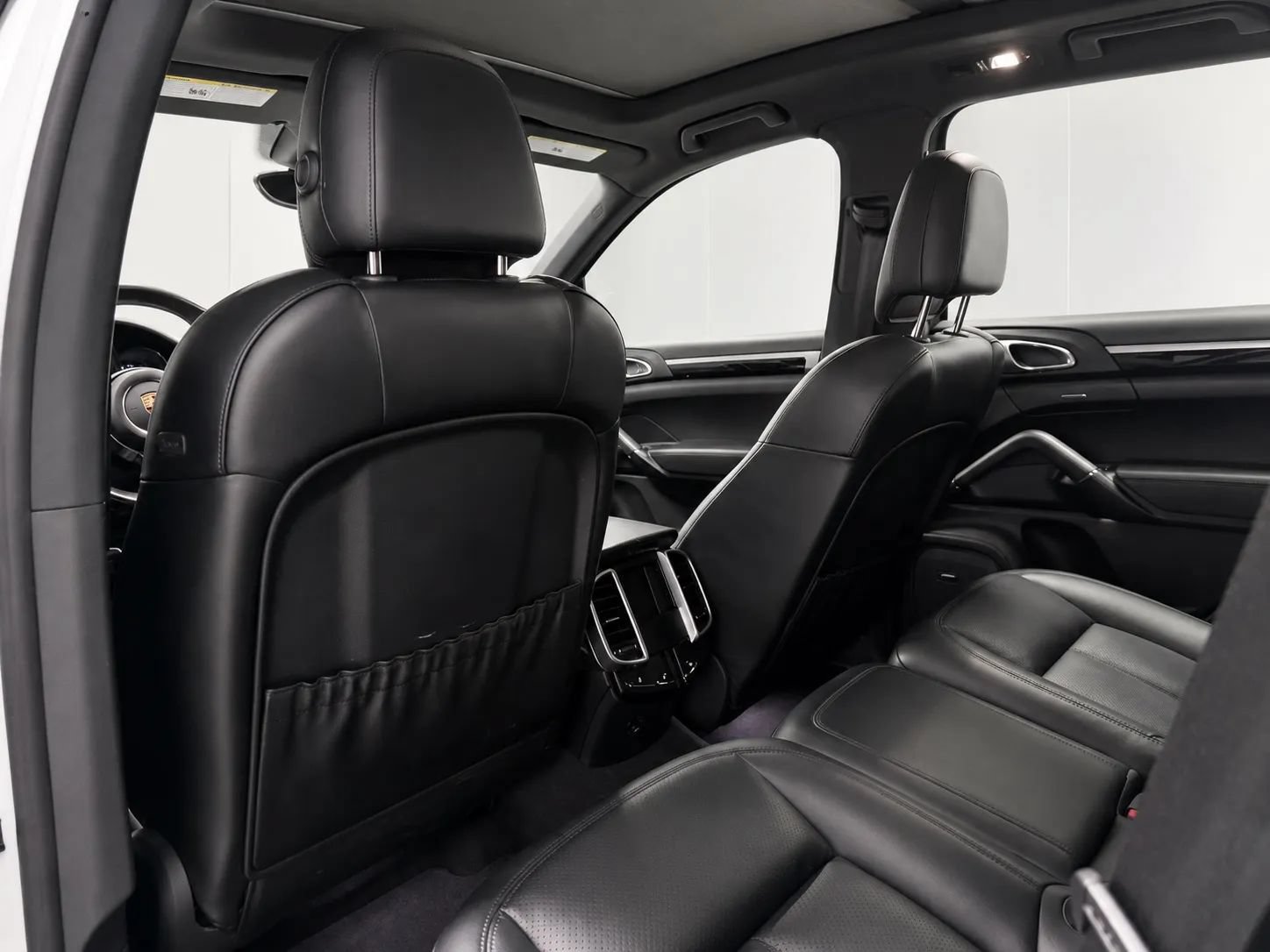 Used 2018 Porsche Cayenne S AWD/4WD image 14