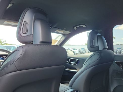 New 2026 Mercedes-Benz GLC 300 image 10