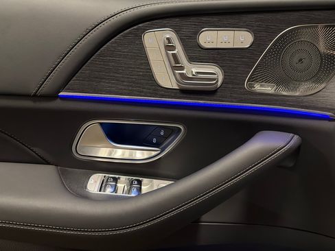 New 2026 Mercedes-Benz GLS 63 AMG 4MATIC image 10