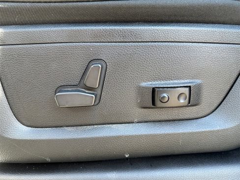 Used 2024 RAM 2500 Laramie w/ Night Edition image 23