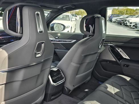 New 2026 BMW i7 eDrive50 w/ M Sport Package image 10