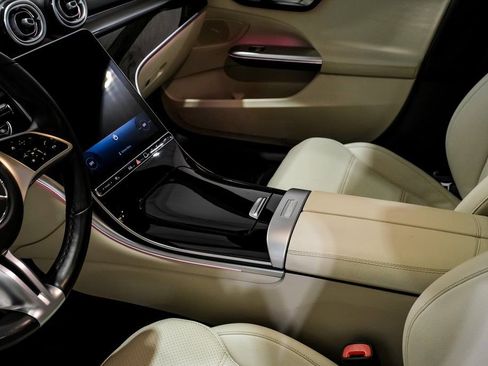 Used 2023 Mercedes-Benz C 300 C 300 w/ Exclusive Trim Package image 21