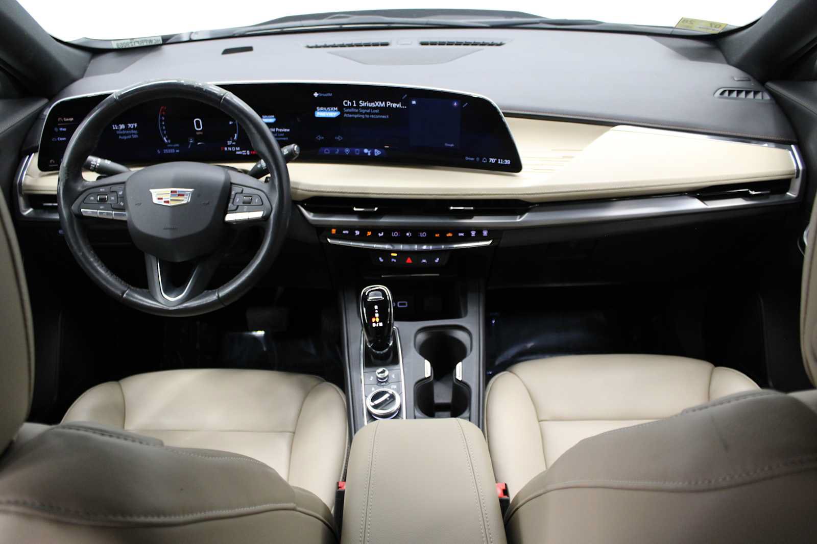 Used 2024 Cadillac XT4 Premium Luxury w/ Cold Weather Package AWD/4WD image 18