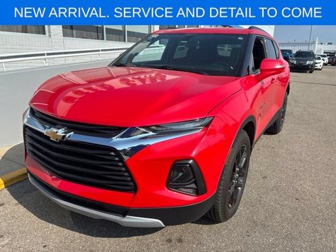 Used 2019 Chevrolet Blazer LT FWD image 2
