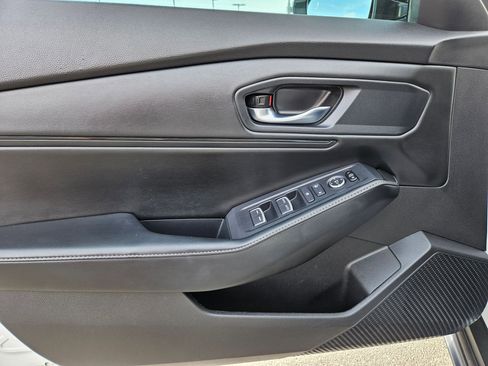 Used 2023 Honda Accord Sport image 15