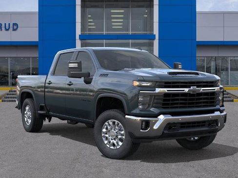 New 2026 Chevrolet Silverado 2500 LT w/ All Star Edition AWD/4WD image 7