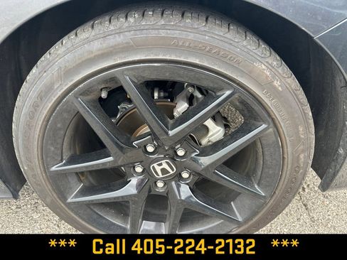 Used 2025 Honda Civic Sport image 16