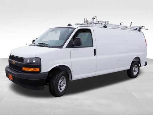 Used 2025 Chevrolet Express 2500 Extended w/ Communications Package image 11